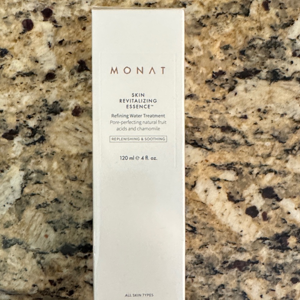 Brand New Fully Sealed Skin Revitalizing Essence